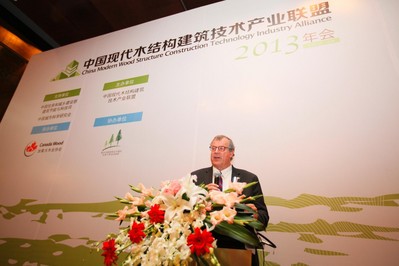 加拿大卑詩省林業廳廳長史蒂夫湯姆遜(Steve Thompson)致辭